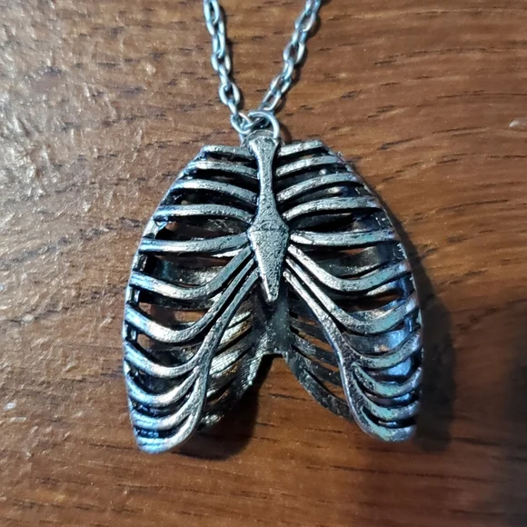 Silver Ribcage Necklace - Picture 1 of 2